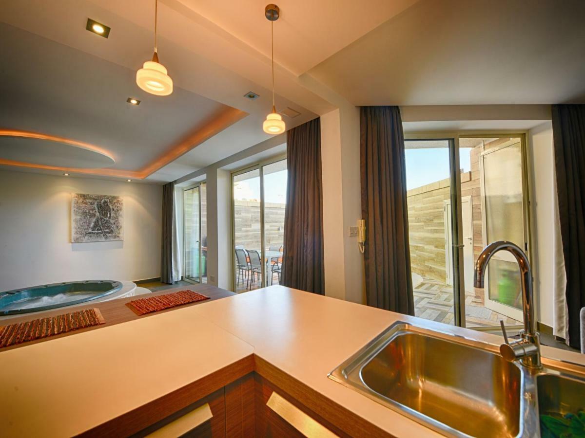 Вилла Anthony'S Maisonette Кала Экстерьер фото